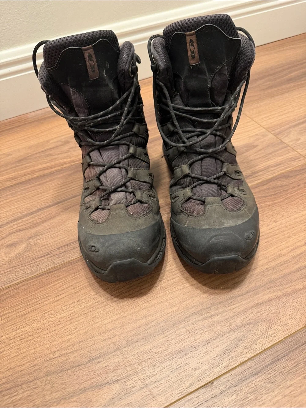 Salomon Men's Black and Brown Trail Boots